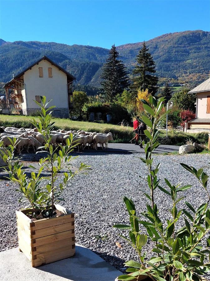 Le Pre Fleuri A Guillestre - Appartements Neufs Classes Meubles De Tourisme 3 Etoiles - Parking Privatif מראה חיצוני תמונה
