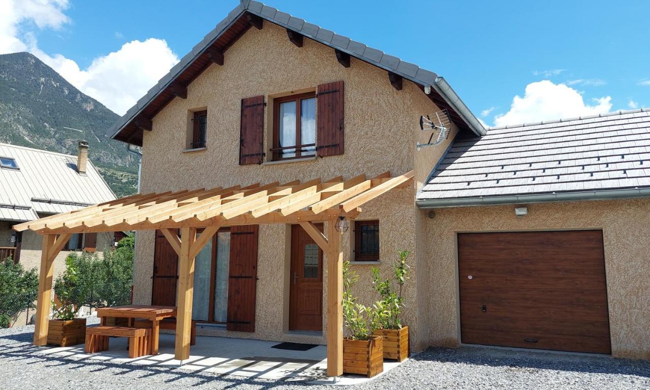 Le Pre Fleuri A Guillestre - Appartements Neufs Classes Meubles De Tourisme 3 Etoiles - Parking Privatif מראה חיצוני תמונה